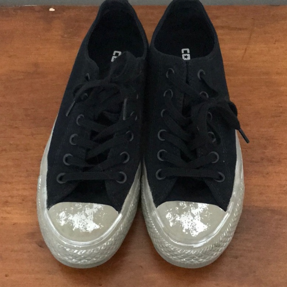 👟Converse Sneakers 👟 - Picture 6 of 6